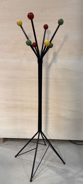 Porte manteaux en métal tubulaire noir, et...