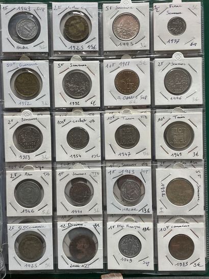 Classeur de 160 monnaies principalement France...