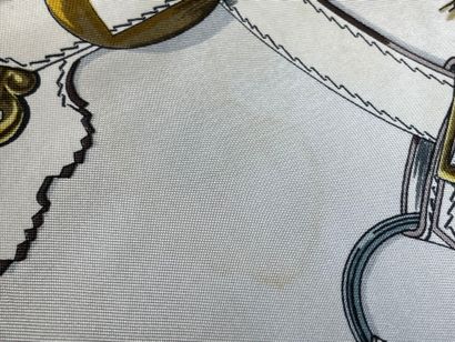 HERMÈS Paris. 

