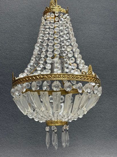 Petit lustre à rangs de perles de verre facetées
H:...