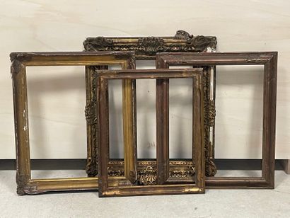 Lot de quatre cadres. 
Dim. intérieur: 62...