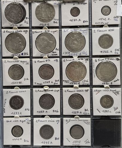 Lot de 22 pièces en argent France XIX°
Environ...