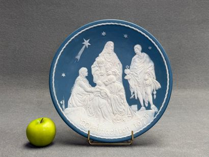 VILLEROY & BOCH: Assiette en biscuit blanc...