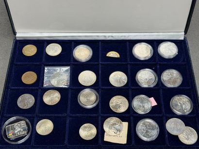 Pièces en argent
-Pièces de 10€ 
- 8 des...