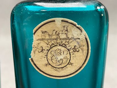 HERMÈS Paris. 
Cinq flacons d'eau de Cologne...