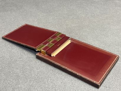 HERMÈS Paris. 
Bloc-notes en box bordeaux...