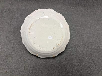 NEVERS fin XVIII°
Assiette en faience à décor...