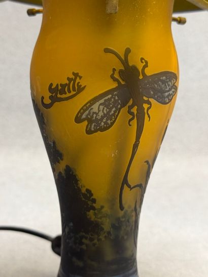 Lampe champignon en verre mulicouhe dégagées...