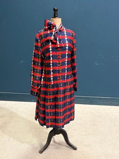 FELANIE 
Robe années 1970
Taille 40/42