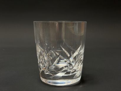 LALIQUE.
Cinq verres à Whisky en coffret....