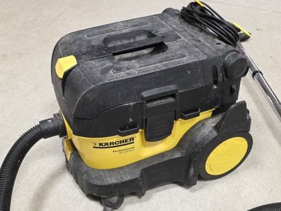 Aspirateur Karcher

***
Exposition à l'Hotel...