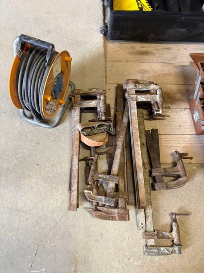 Lot de 15 serre-joints, allonge électrique...