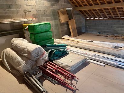 Stock sur la mezzanine: trame, filets de...