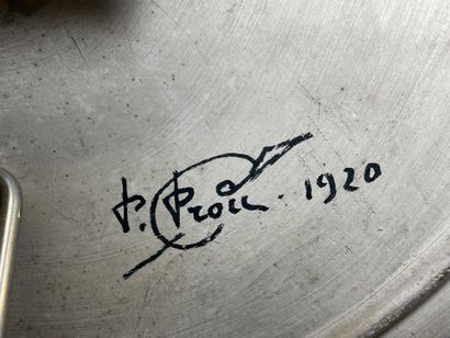 P. PROU
Grand plat en terre cuite signé et...