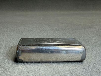 Tabatière en argent. 
Poinçon minerve 925°/00....