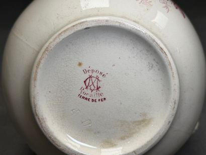 Creil Montereau: Broc et cuvette de toilette...