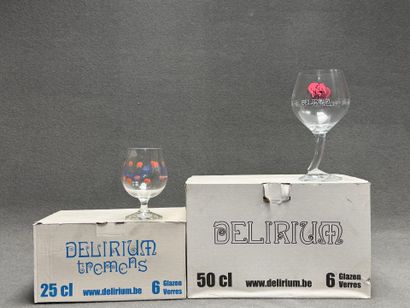 DELIRIUM: Lot de douze verres à bière en...