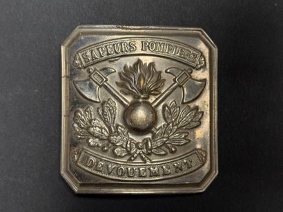 Boucle de sapeur-pompier
6,5 x 6,5 cm.