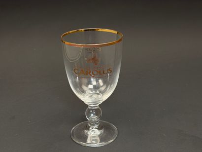 CAROLUS: Lot de six verres à bière en carton....