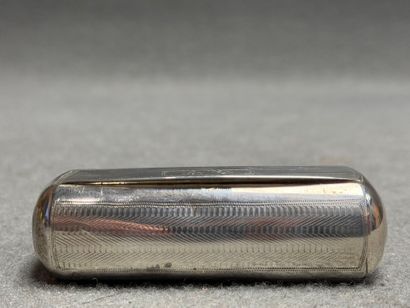 Tabatière en argent. 
 925°/00. 
Poids: 69...