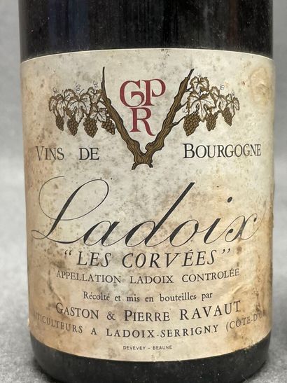 LADOIX - Domaine Ravaut. 4 bouteilles
-(sans...