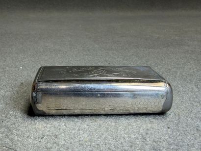 Tabatière en argent. 
Poinçon minerve 925°/00....
