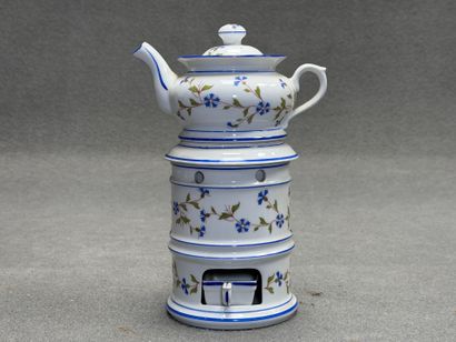Tisanière en porcelaine de Limoges décor...