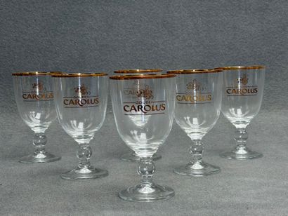 CAROLUS: Lot de six verres à bière en carton....