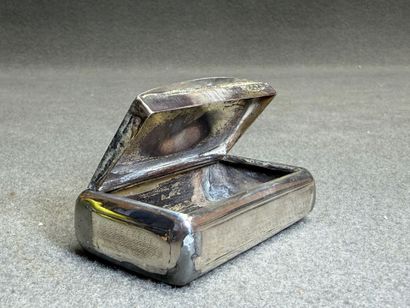 Tabatière en argent. 
Poinçon minerve 925°/00....