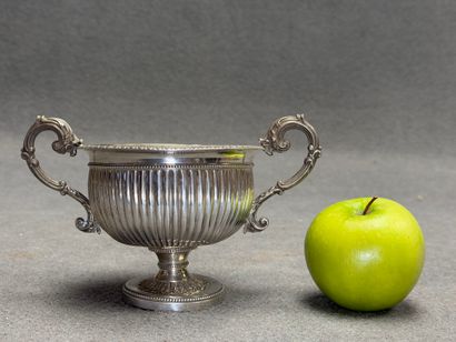 Coupe sur piédouche en argent, 
poinçon de...