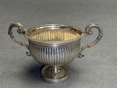 Coupe sur piédouche en argent, 
poinçon de...