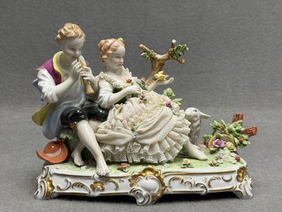 Groupe en porcelaine allemande: Scène galante.
Unter...