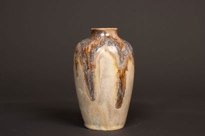 Emile MOUSSEUX (1866-1941) & Marlotte. 
Vase...