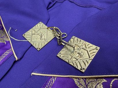 Ensemble d'habits liturgiques modernes: 3...
