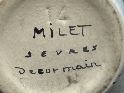 Paul MILET Sèvres. 
Cache-pot en céramique...