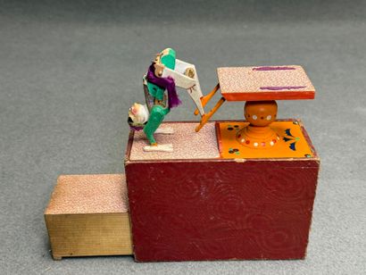 Jouet asiatique en bois. 
11 x 16 x 7 cm...