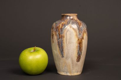 Emile MOUSSEUX (1866-1941) & Marlotte. 
Vase...