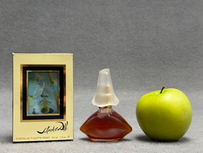 PARFUMS SALVADOR DALI
Flacon atomiseur figurant...