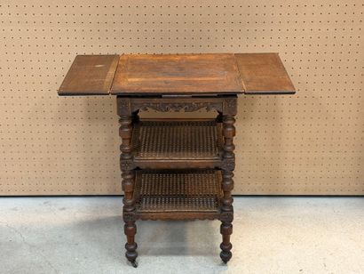 Table de service en chêne, plateaux d'entretoise...