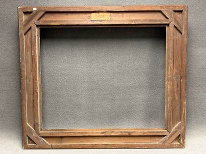 Cadre en bois et stuc patiné.
Dim. intérieur:...