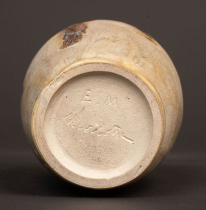Emile MOUSSEUX (1866-1941) & Marlotte. 
Vase...