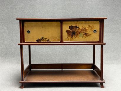 Petit meuble asiatique XX°
47 x 57 x 28 ...