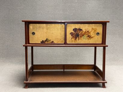 Petit meuble asiatique XX°
47 x 57 x 28 ...