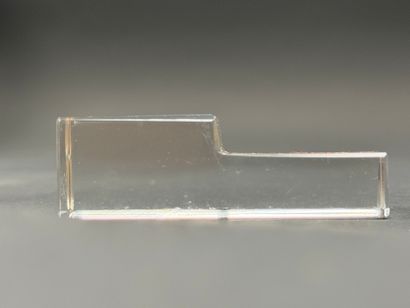 BACCARAT Douze porte-couteaux en cristal...