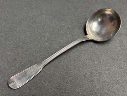 Louche en argent, modèle filet, 925°/00
Poinçon...