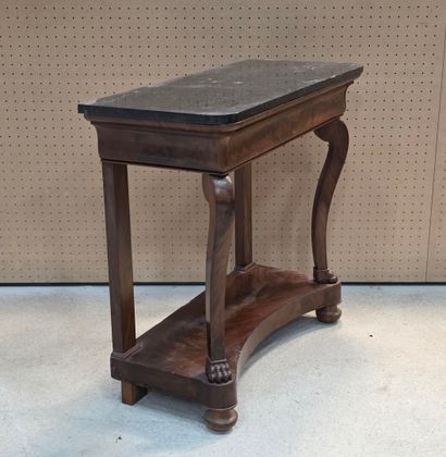 Console en placage d'acajou, dessus marbre,...