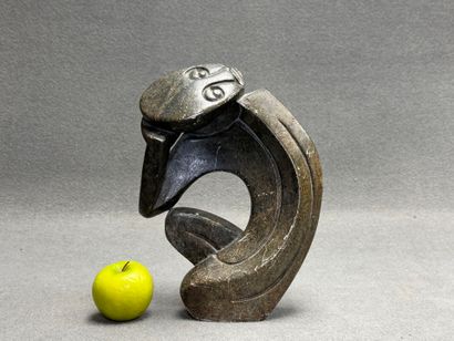 Sculpture en pierre. 
H. :30 cm.