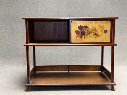 Petit meuble asiatique XX°
47 x 57 x 28 ...