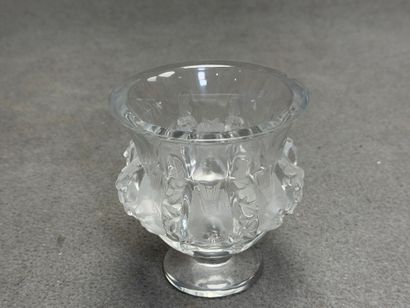 LALIQUE France
Vase Dampierre en verre pressé...