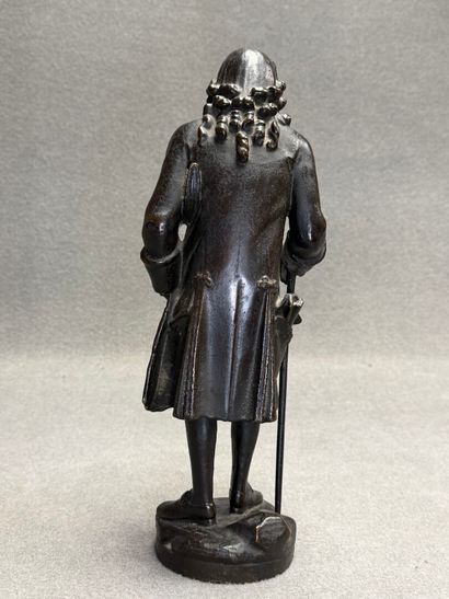 Ecole française XIX°
Voltaire à la canne
Sculpture...